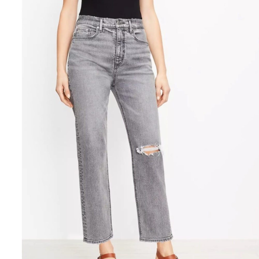 NWT LOFT Curvy 90s Straight Jeans In Authentic‎ Light Grey Wash